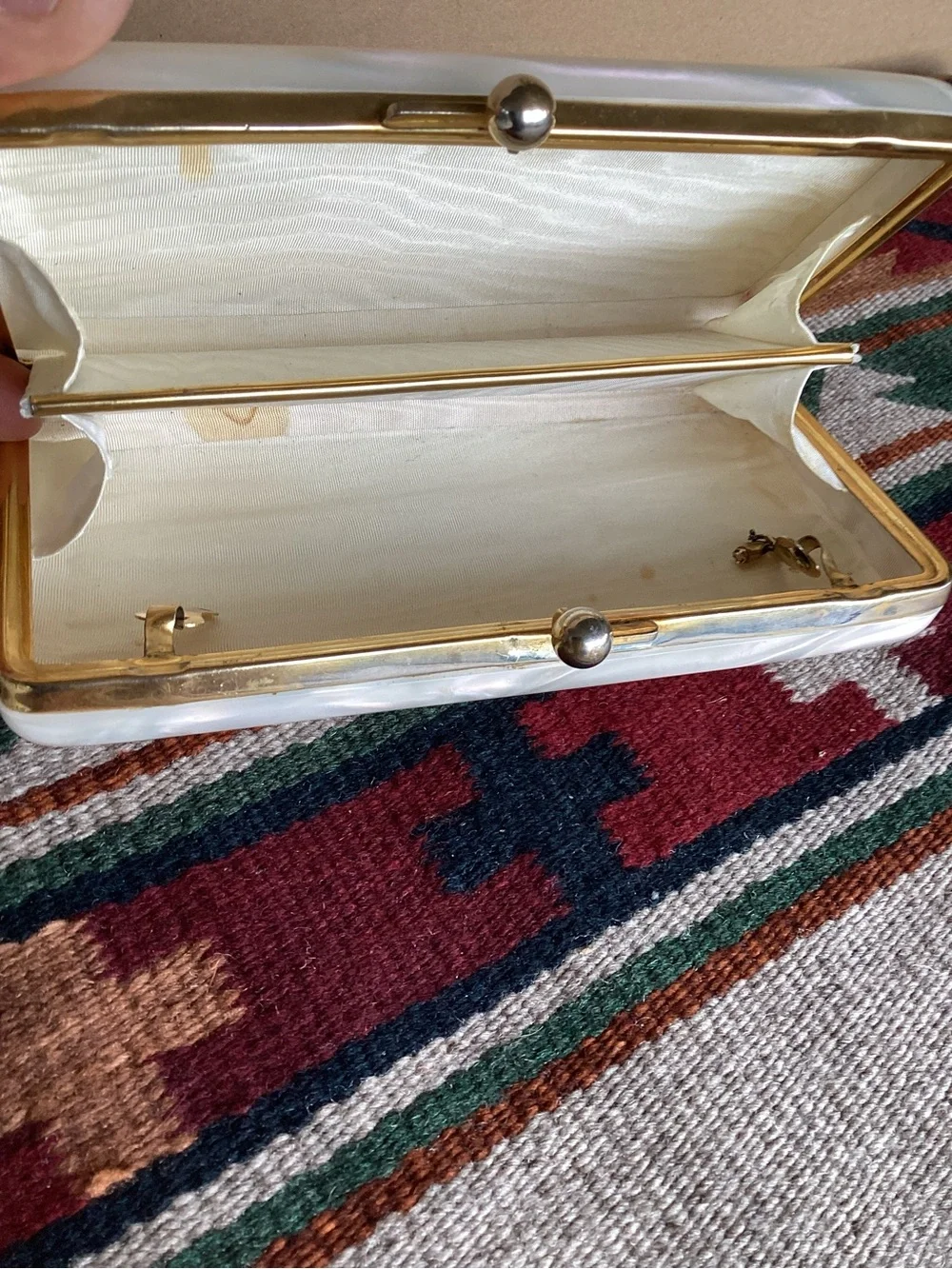 Vintage marble white purse clutch hard body lucite acrylic minaudiére bag